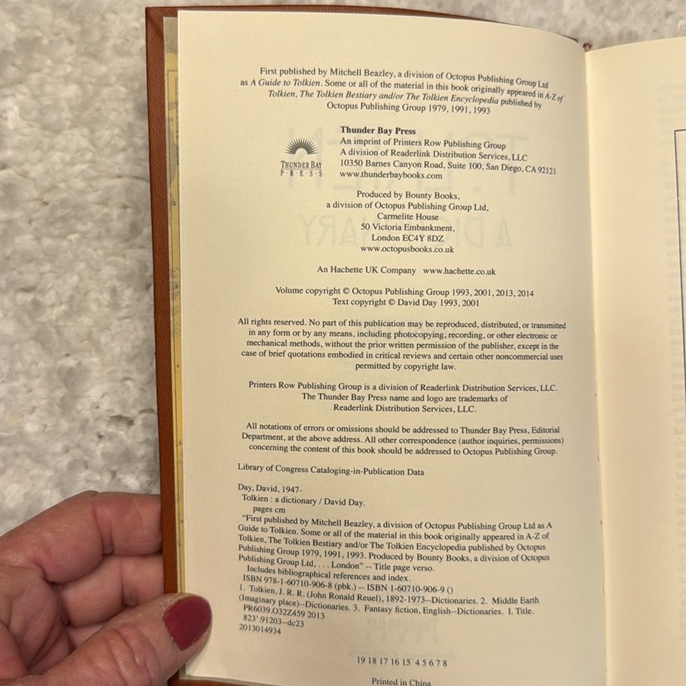 Tolkien “A Dictionary” by David Day. Leather bound. - Picture 4 of 6